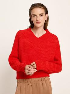 V-neck sweater via LANIUS