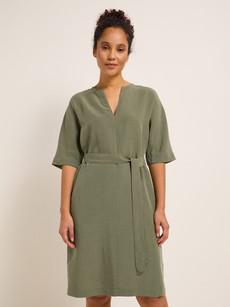 Dress with belt via LANIUS