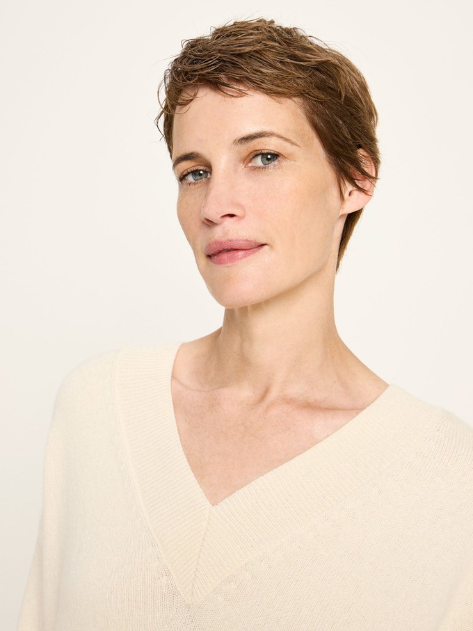 V-neck sweater (GOTS) from LANIUS