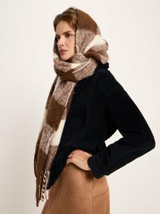 Check scarf via LANIUS