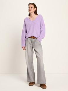 V-neck sweater via LANIUS
