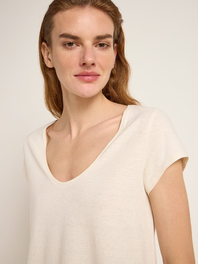 shirt with deep neckline (OCS) from LANIUS