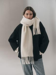 Boucle scarf via LANIUS