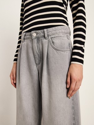 Marlene jeans with pleats (GOTS) from LANIUS