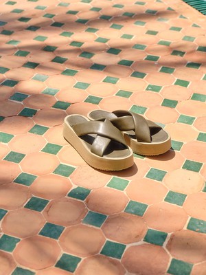 Platform mules from LANIUS