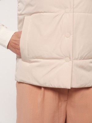 Lightly padded vest (GRS) from LANIUS