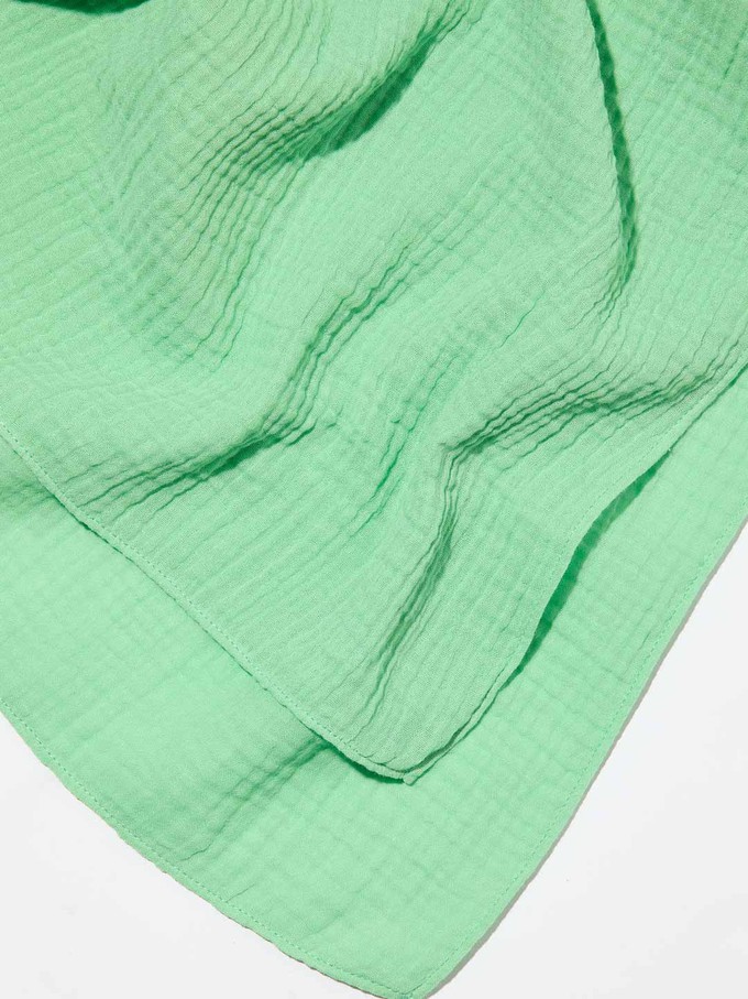 Scarf with structure from LANIUS