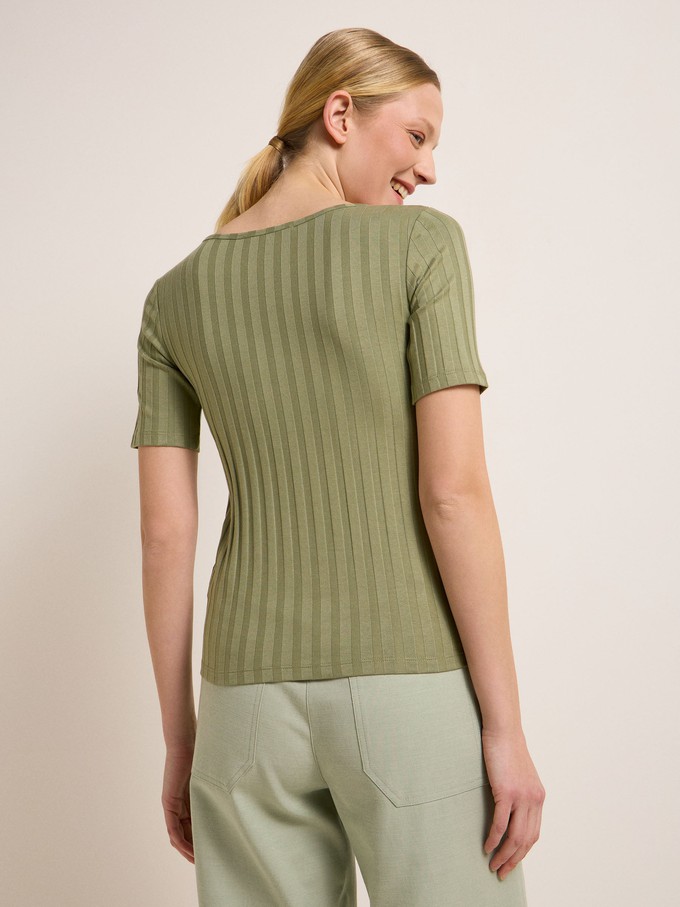 Half-sleeve shirt in ribbed look from LANIUS