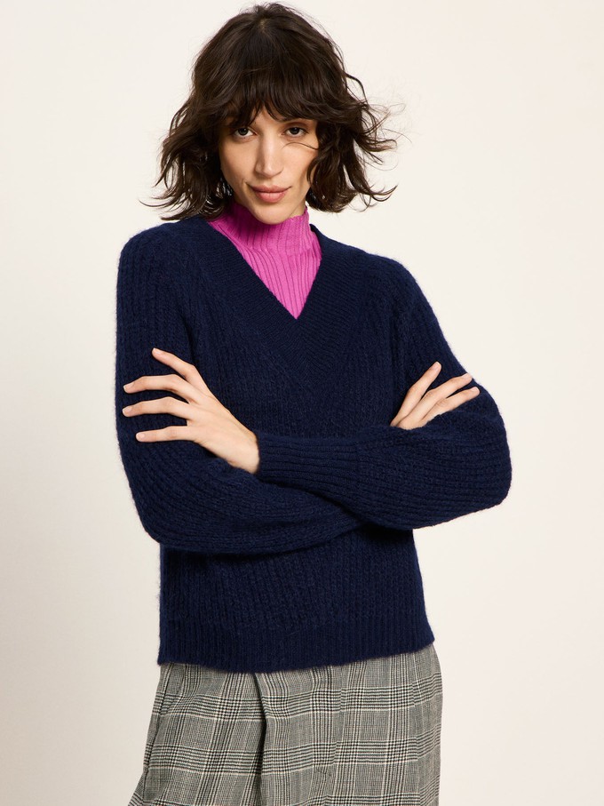 V-neck sweater from LANIUS