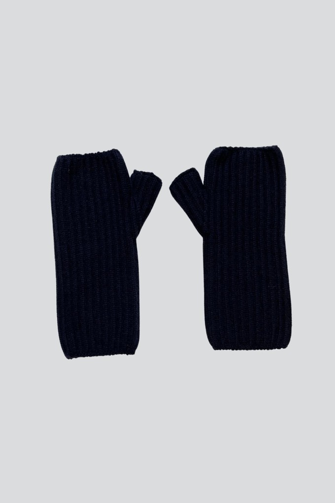 Ribbed Cashmere Wristwarmers from Lavender Hill Clothing