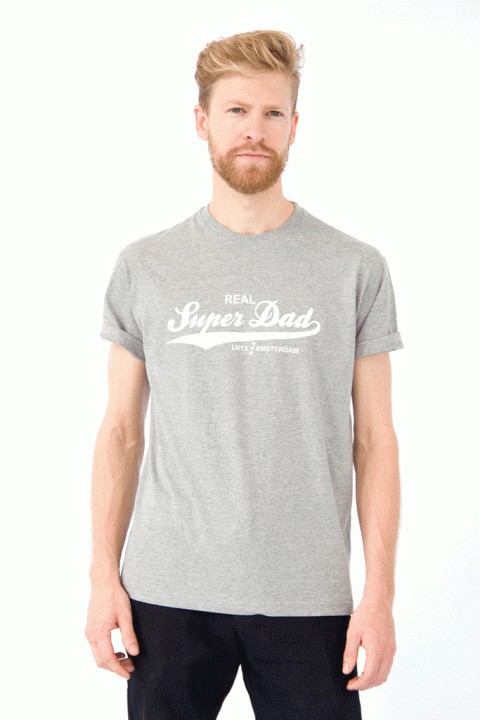 Super Dad T-shirt from Loenatix