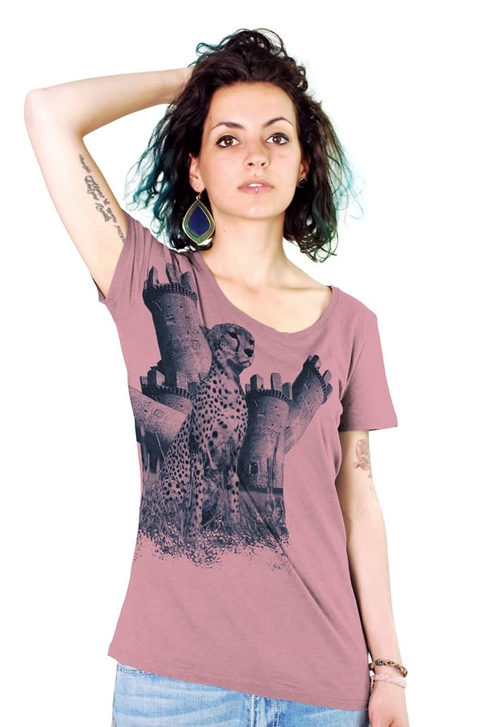 Cheetah L'imposant T-shirt from Loenatix