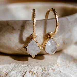 Soul Stone Hoops Moonstone Silver from Loft & Daughter