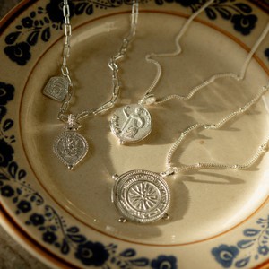 Hold Onto Hope Pendant - Silver from Loft & Daughter