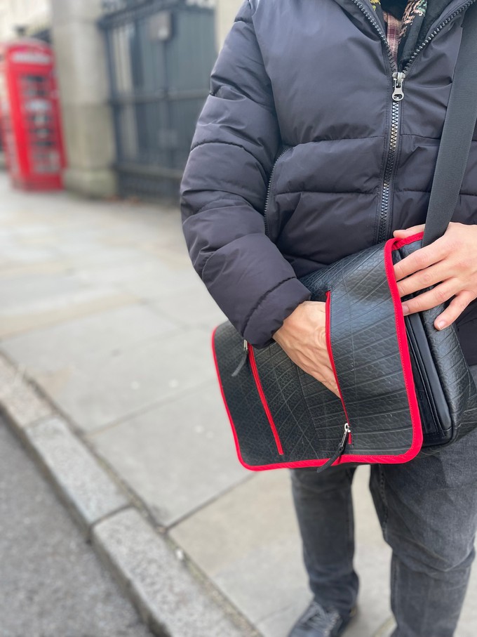 Messanger Bag-Recycled Inner Tube from Lost in Samsara