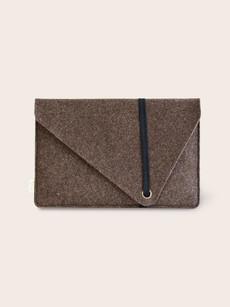 Duurzame laptophoes MARO - Bruin via MADE out of