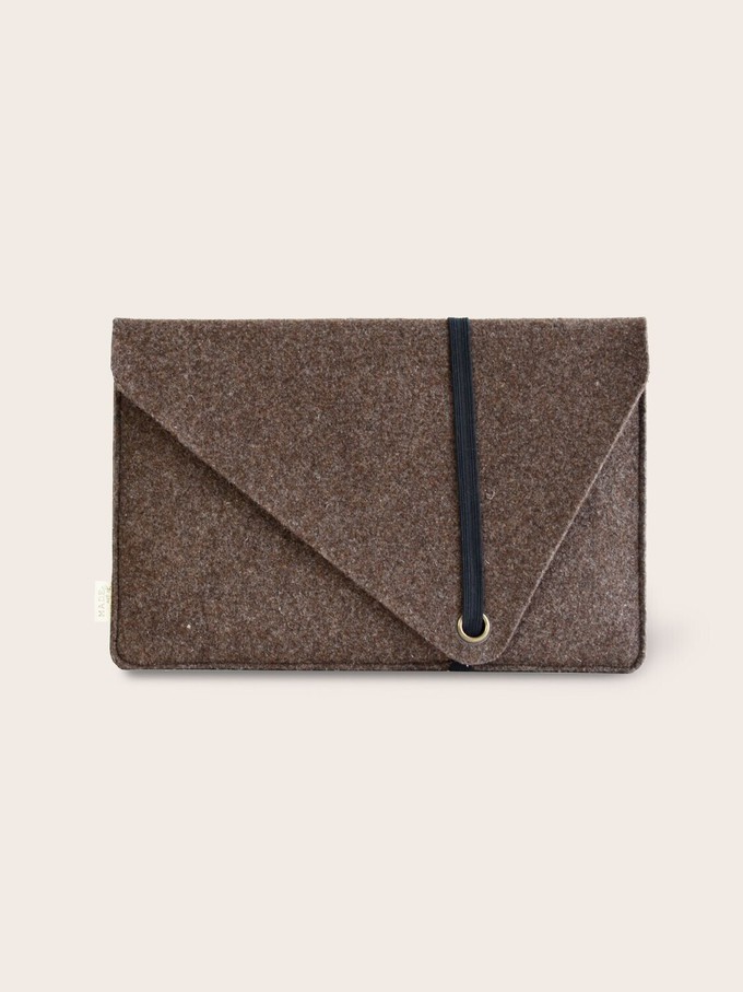 Duurzame laptophoes MARO - Bruin from MADE out of