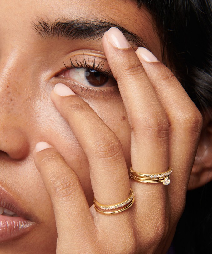 Diamonds Team Ring from Mejuri