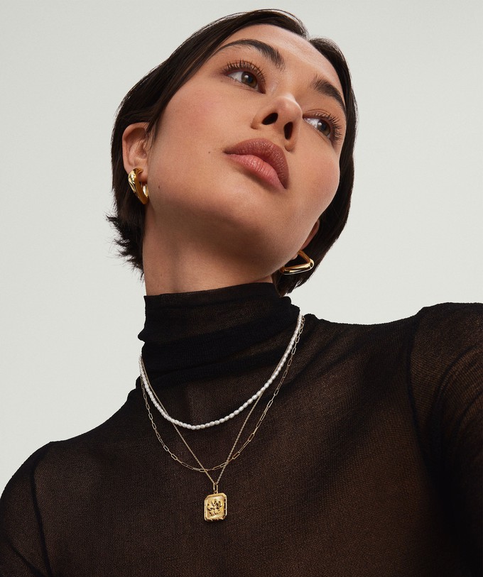 Buttercup Pendant Necklace from Mejuri