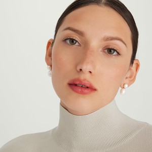 Bold Pearl Drop Earrings from Mejuri