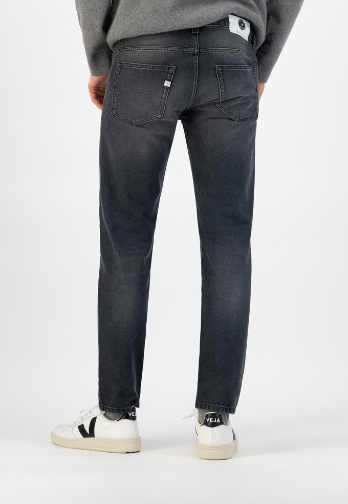 Regular Dunn - Worn Black from Mud Jeans