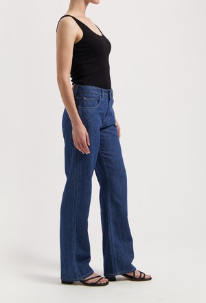 Jamie Mid Loose Flow - Stone Indigo from Mud Jeans