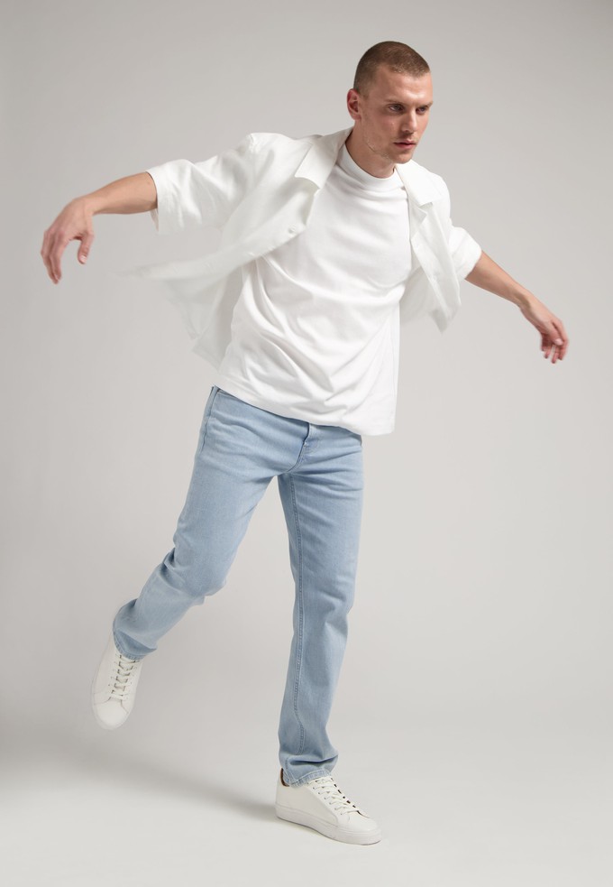 Bryce Mid Straight - Light Stone from Mud Jeans