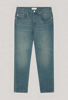 Regular Dunn Stretch - Medium Fade via Mud Jeans