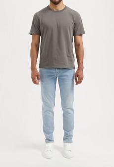 Dunn Low Tapered - Light Aged via Mud Jeans