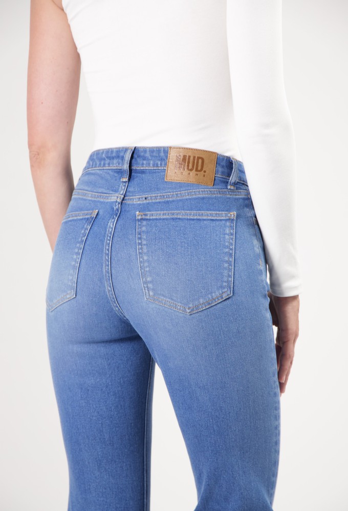 Isy High Flared - Fresh Fade from Mud Jeans
