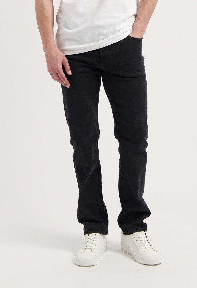 Bryce Mid Straight - Stone Black from Mud Jeans