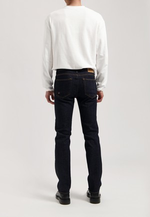 Bryce Mid Straight - Strong Blue from Mud Jeans