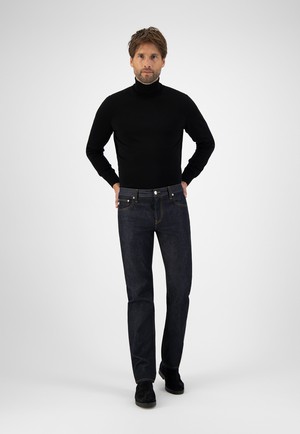 Regular Bryce - Dry Spirit from Mud Jeans
