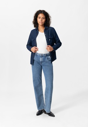 Shirley Shirt - Strong Blue from Mud Jeans