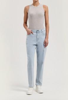 Mams High Tapered - Light Stone via Mud Jeans