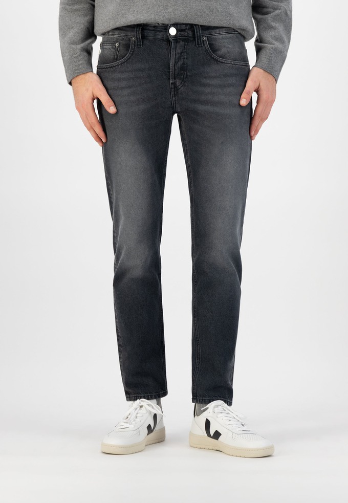 Regular Dunn - Worn Black from Mud Jeans