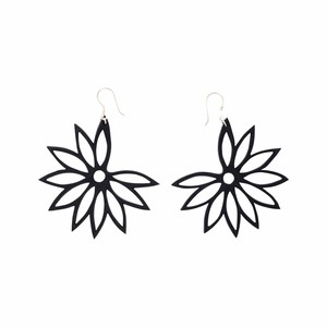 Lotus Statement Recycle Rubber Earrings from Paguro Upcycle