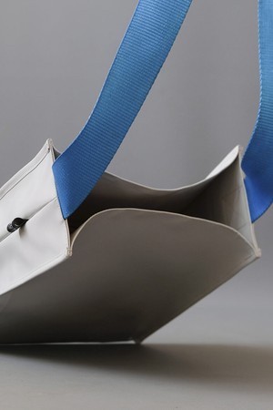 Open Block Shoulder Bag from Pepavana