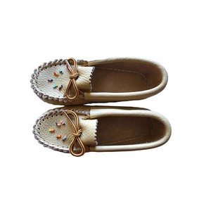 Girls Beaded Moccasins - Hiawatha Native Canadian Kids Moccs from Quetzal Artisan