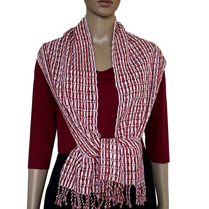 Scarf Red White - Cotton - Natural Dyes - Ecofriendly & Fair from Quetzal Artisan