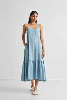 Flowy Maxi Dress in Blue Denim via Reistor