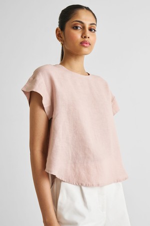 Cap Sleeved Everyday Top in Dusty Pink from Reistor