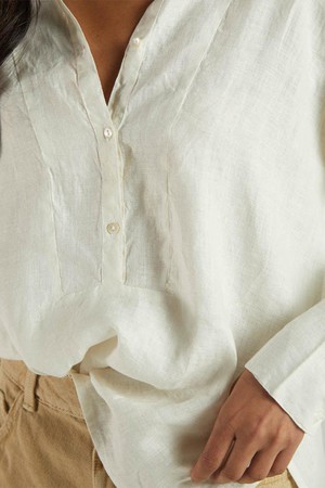 Summer Shirt in Off-white from Reistor