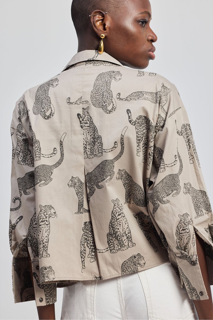 Oversized Cropped Front-buttoned Shirt In Animal Print from Reistor