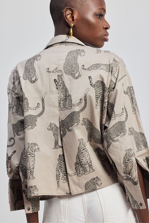 Oversized Cropped Front-buttoned Shirt In Animal Print from Reistor
