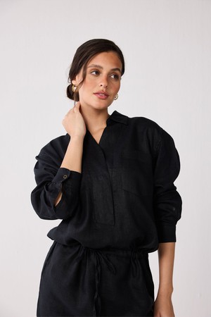 Meet me by the Cliff Dress in Black from Reistor