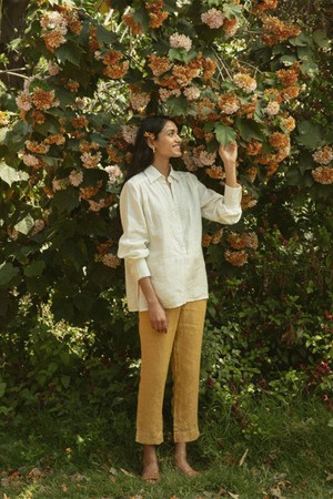 Summer Shirt in Off-white from Reistor