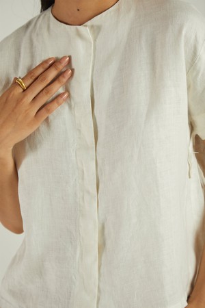 The Daydreams Shirt in Shell-Off-white from Reistor