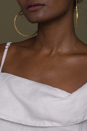 Wandering Wave Top in White from Reistor