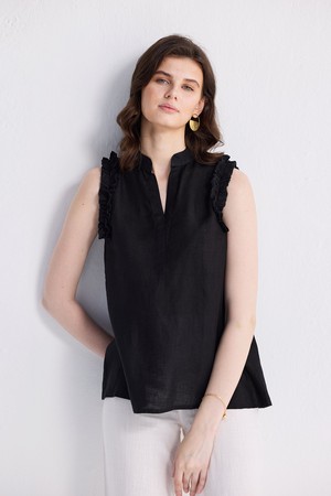 Sleeveless Hemp Top with Ruffles in Black from Reistor